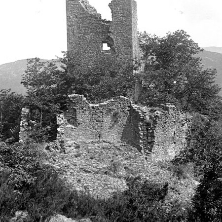 Esterno del Castello di Olivola 1906