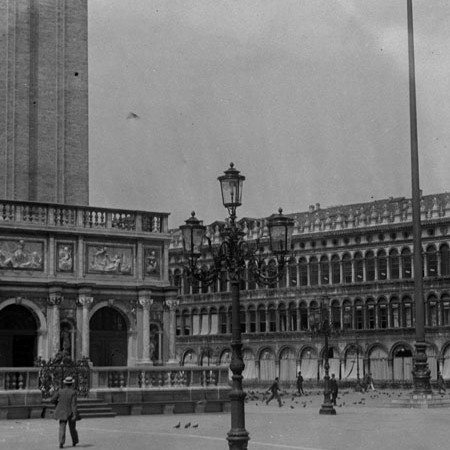 Piazza San Marco Venezia 1912
