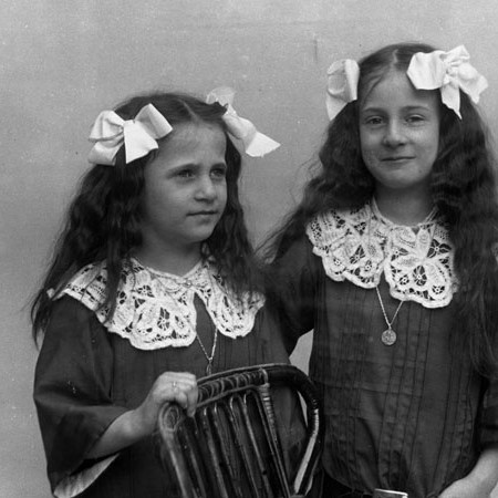 Luisina e Lina Bellegotti 1912